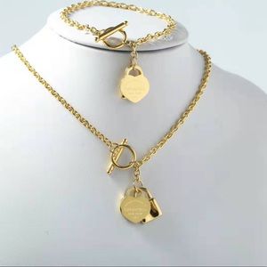 Necklace and bracelet